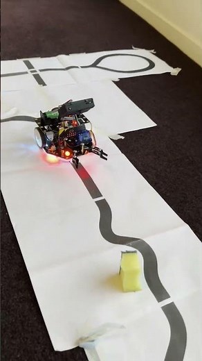 Driverless Smart Vehicle with micro:bit, Huskylens #shorts