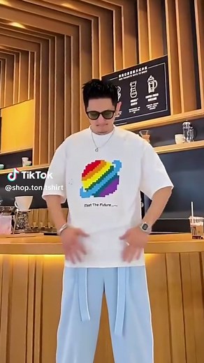 Original cool brand pure cotton short-sleeved T-shirt! Same style for men and women! You deserve it! #trendybrandsamestyleformenandwomen #musthavefortrendymen #trendywear #luxurytrend #short-sleevedt-shirt