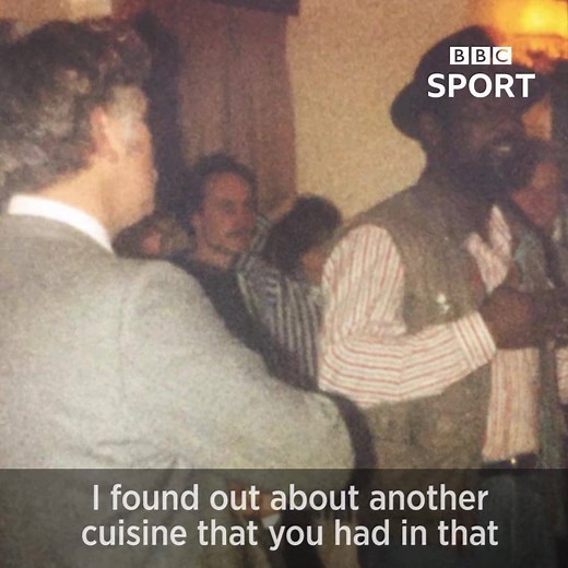 Mushy peas, pies and cricket in the hail. Sir Viv Richards is an honorary Lancastrian! | BBC Sport