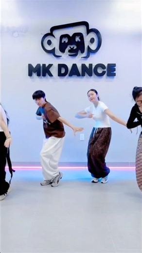 Bài ni nghe hoài niệm quá nè 😘 #khicodonemsenhodenai #nhactrung #dancecover #MKdance
