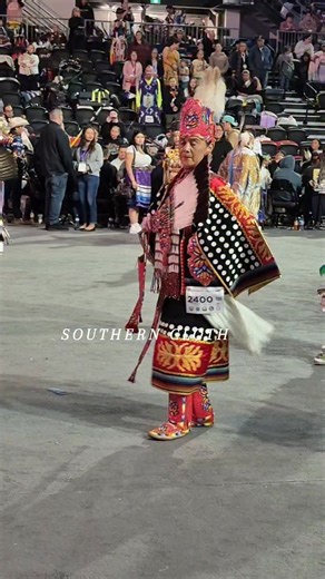 Gina Daniels on Instagram: "Southern Cloth Traditional #powwow #highlights #fyp #indigenous #people #canada #fyp #fypシ゚"
