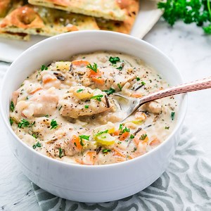 This ONE POT TURKEY WILD RICE SOUP is easy to make and perfect for a cold winter day. It's loaded with turkey, wild rice and veggies and goes perfectly with some crispy bread. PRINT THE RECIPE ----> https://www.jocooks.com/recipes/one-pot-turkey-wild-rice-soup/ #onepot #turkeywildrice #soup | JoCooks
