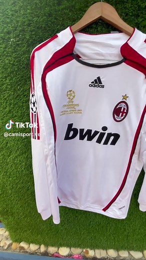 Camiseta Kaká Milán 2007: Un Icono del Fútbol