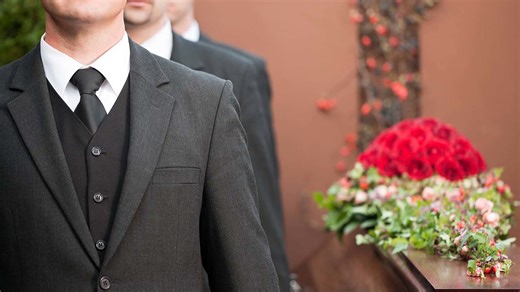 3 Inappropriate Colors to Avoid Wearing to a Funeral