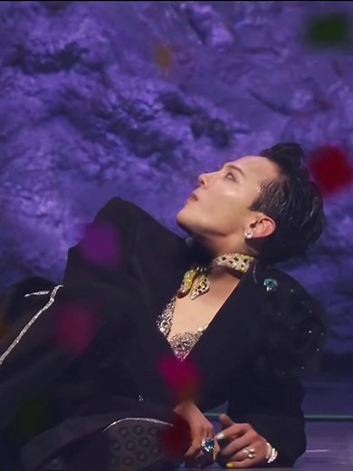 G-DRAGON - Crooked Performance Highlights at MMA 2025