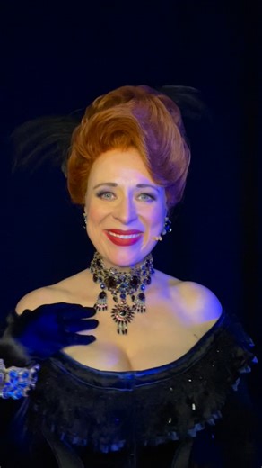 Katja Berg on Instagram: "Auf in eine neue Woche mit ✨ELISABETH✨ in China! Es macht so großen Spaß mit dieser tollen Cast! 💛 在中國開啟新的一週！和這群演員一起工作太開心了！ 💛 #kostüme #ludovika #frauwolf #musical #elisabeth"