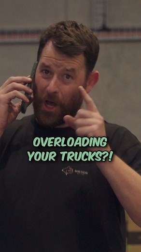 Why Your Overloaded Truck is a Ticking Time Bomb! Many truck owners underestimate the consequences of overloading their vehicles. With heavy-duty trucks limited to 4495 kilograms, the available payload is often less than expected. Overloading can lead to serious safety risks, including the potential for being stranded on the road and hefty fines. It also poses a significant threat to family safety and could void insurance coverage in the event of an accident. It's crucial to respect your truck's