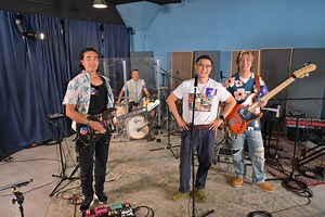 RubberBand預告第11張專輯明年面世  阿正調皮仔上身同歌迷玩到勁High