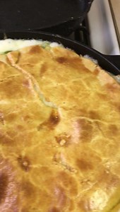 OLD SCHOOL CAST IRON SKILLET CHICKEN POT PIE 🥧 OLD SCHOOL CHICKEN POT PIE THIS IS A GREAT MEAL TO MAKE ON A CHILLY FALL OR WINTER NIGHT Its actually very easy and simple quick recipe Recipe 5-7 pieces of chicken (i use thighs) 2 quarts water 1 cup heavy cream or half and half 8 oz frozen mixed vegetables 2 rolls ready made pie crust Boil 8 pieces chicken In 2 quart of water season with salt and pepper Remove chicken from pot and pick off of bones Add cream to chicken stock and cook for 10 minut