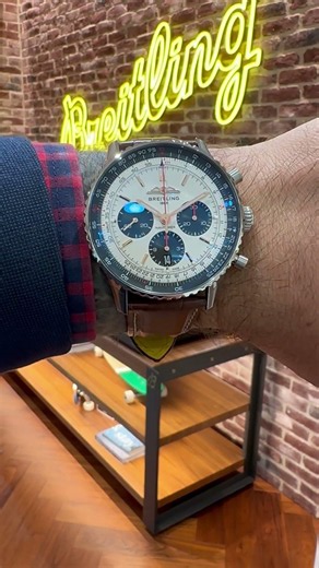 Breitling Navitimer