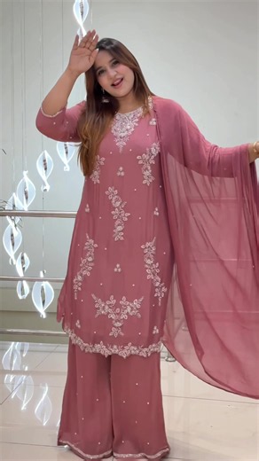 Plus size collection size 50 What’sapp 977-9715311891 | plus size outfits