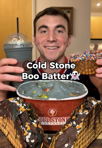 Trying Cold Stone Boo Batter Ice Cream