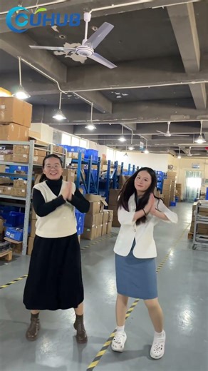 Let's dance in the new year!#InteractiveWhiteboard #Cuhub #Interactiveflatpanel