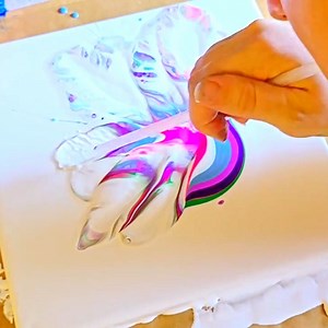 If you dig unicorns, this technique is for you! | Mixed Media Girl