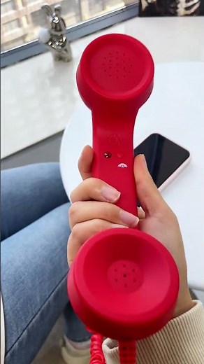 I Tried a Retro Phone Handset… and It’s Weirdly Addictive