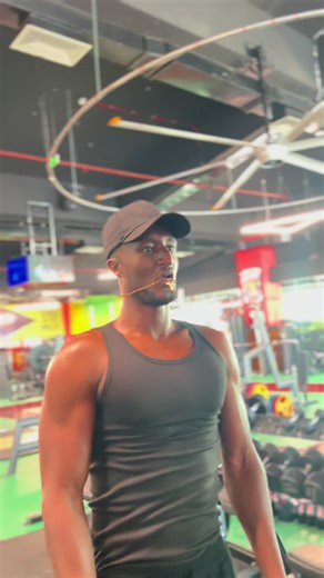 These biceps got their own zip code 💀🔥————————————————#gym #ethiopian_tik_tok🇪🇹🇪🇹🇪🇹🇪🇹 #mezmur #fyp #creatorsearchinsight