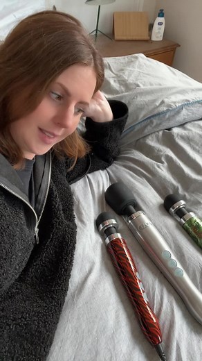 Doxy (@doxy_massager)’s videos with original sound - Clint Carrington