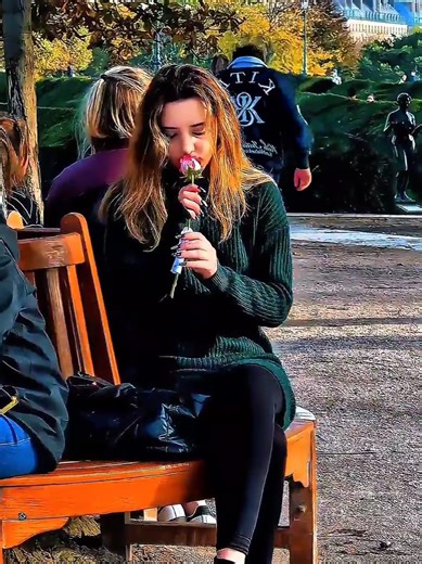 Social Experiment with Attractive Individuals