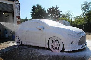 Canon à Mousse pour Lavage Voiture : 5 Solution Belle Mousse