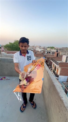 Tap se Chura li padosi ki patang 🪁😀 #patang #kiteflying #shorts #kite #viralvideos #minivlog