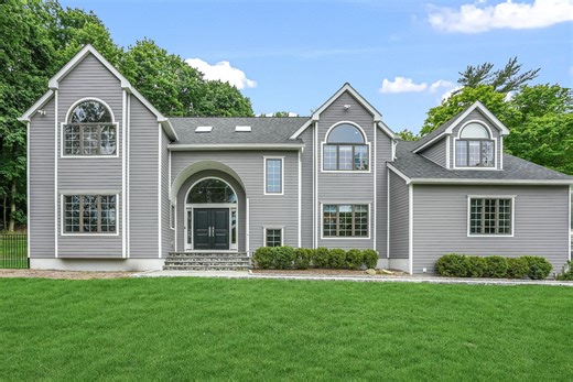 92 Random Farms Dr, Chappaqua, NY 10514 - MLS 860855 - Coldwell Banker