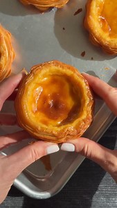 ✨Croissant Pumpkin Flan✨ Flaky croissant layers creamy pumpkin custard = pure fall comfort 🎃🥐✨ Croissant dough: Use my recipe from the website (one single one double fold, roll 8 mm thick Pumpkin flan filling: • 390g milk • 150g cream • ½ vanilla pod • 2 eggs • 3 tbsp pumpkin purée • 85g sugar • 40g cornstarch • 1g salt Whisk everything together and cook over medium heat until thickened into a smooth custard. Cut croissant dough into molds, fill with custard, no proofing, just bake straight at