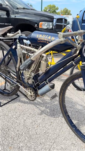 3.2K views · 754 reactions | I’ve been setting up at the National Motorcycle Meet for 34 years. Enjoy Happy Labor Day #motorcycle #americana #labor #neon #band #antique #weekend | Robert Wolfe Picker | Facebook