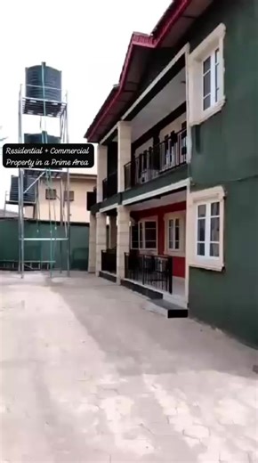 A rare opportunity to own a mixed-use property in one of Ibadan’s most active and high-demand locations. This property features: ✔ Six (6) units of 2-bedroom flats ✔ Two (2) units of room-and-parlour self-contained apartments ✔ Five (5) shops at the front, directly facing the main road — ideal for commercial use. 📍 Location: Opposite Matrix Filling Station, Iyana Adeoyo, Ibadan — just 2 minutes to Ring Road / Challenge Expressway. 💰 Price: ₦260,000,000 This property is perfect for buyers seeki