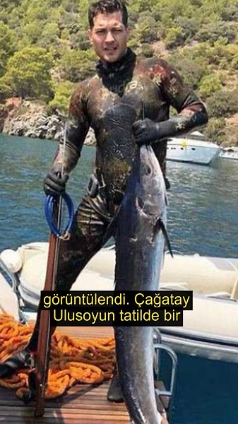 Çağatay Ulusoy’s New Look Surprised His Fans!