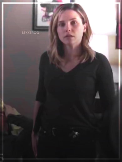 Erin and Jay's First Kiss | Chicago PD