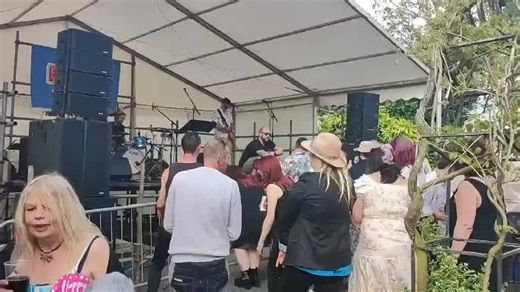 Gorillaz Cover Rocks Crowd with Surprise Rapper