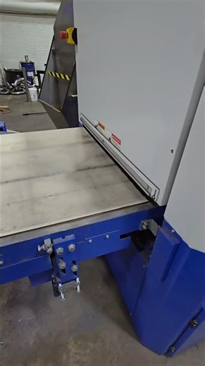 Quick look at our deburring machine in action!