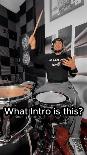 What intro is this? #drum #acdc #americanmusic #drummer #anglomusic