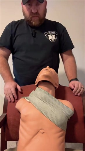 Israeli bandage on junctional wound. #emergency #medical #fyp #viral | medical