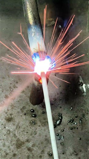 connecting steel axles at a 45° angle #welding #skills # technique