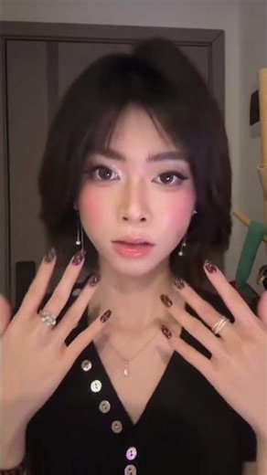 Obsessed with Polka Dots! Nail Art Transformation