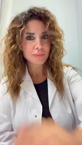 🔥Il testosterone è un ormone steroideo androgeno, presente in entrambi i sessi ma predominante negli uomini, prodotto principalmente dai testicoli (negli uomini) e dalle ghiandole surrenali e dalle ovaie (nelle donne). È essenziale per il desiderio sessuale e negli uomini, stimola la maturazione degli spermatozoi e la produzione dello sperma. Contribuisce al mantenimento della massa muscolare, della forza e della densità ossea. Può influenzare il modo in cui il corpo utilizza l’energia e brucia