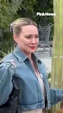 Ex Disney star turned swimsuit model, Hilary Duff is going viral right now for her bikini bod