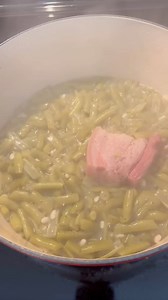 539K views · 8.2K reactions | If you're from the Appalachian Mountains like me or from the south then you know what a delight it is to have a mess of fresh half runner green beans! Here's how I make mine! #mountaincookinwithmissy #freshgreenbeans #countrycooking #oldrecipes #traditionalcooking #SummerSideDish #comfortfood #soulfood #southernliving | Mountain Cookin’ with Missy | Facebook