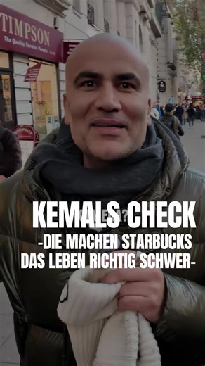 🌊 Blank Street Coffee 🤯⚠️ 2020 gestartet – heute über 100 Standorte 📈 Und ja: Die machen Starbucks das Leben richtig schwer 😮‍🔥 ☕ Flat White für 3,40 € ❌ kein Chichi ❌ kein langes Warten ✅ Kaffee holen & weitergehen 📊 Mein Fazit: 8/10 ⭐ Ich würde mir dort jederzeit wieder einen holen 👌 👇 Was sagst du? Schon probiert oder steht’s noch auf deiner Liste? #BlankStreetCoffee#CoffeeCulture#CoffeeToGo#GastroTrends#FoodBusiness#CoffeeLovers#NextGenCoffee#GastroRealTalk#PreisLeistung