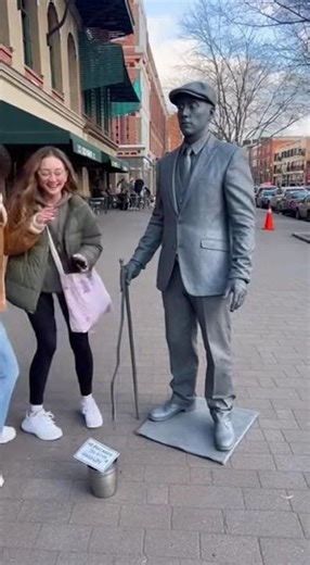 Road Statue Prank Shocks Everyone #PrankVideo #ViralPrank