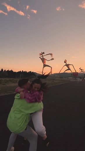 Realistic Siren Head VFX Edit ft. Wavy & Dancing | Matty Deaks