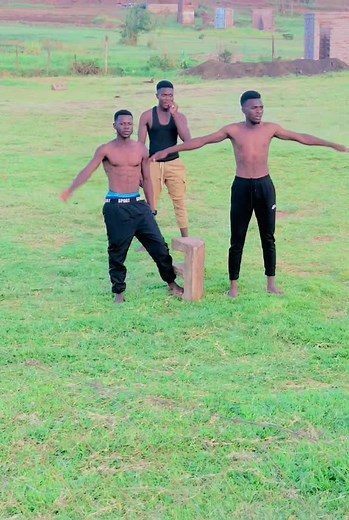 Too much energy 🤸‍♀️🔥🇿🇼#sama28❤🔥🔥 #foryoupage❤️❤️ #gymnast #tiktokchallenges