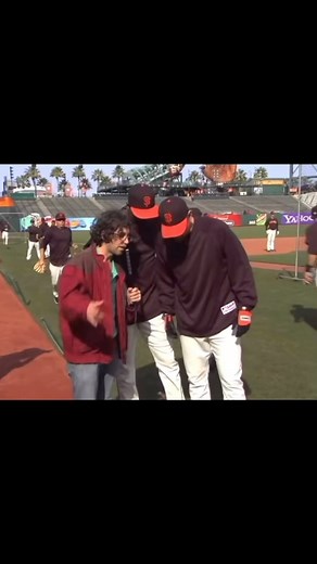 kyle mooney daily on Instagram: "Baseball #kylemooney #snl #saturdaynightlive #sketchcomedy #baseball #funnyinterview #interview #sfgiants"