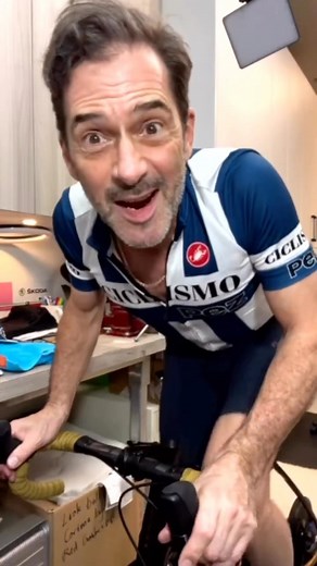 My first time riding Zwift after setting up their HUB trainer. See my full video setup guide via link in Bio. #zwift #zwiftcycling #zwifthub #cyclingtraining #smarttrainer #whatscoolinroadcycling | PezCycling News