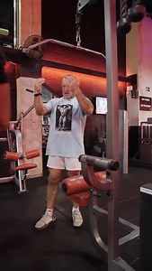 Exhaust All 3 Portions Of A Rep.💪 Positive, Static and Negative. The aim is the tax each portion of the rep with complete control, to pure muscular failure. @thedorianyates @m13gym #Bodybuilding #Gym #Training #Muscle | DY Nutrition