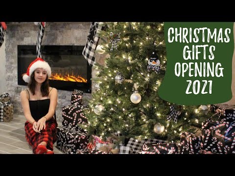 OPENING CHRISTMAS PRESENTS 2021 | Christmas 2021 Opening Gifts