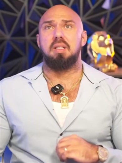 Priateľ je v Dubaji. Ona ide na párty milionárov#danielmagyar