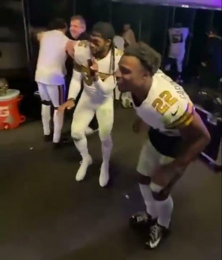 Saints Hype Locker Room Dancing Video After Win vs. Bucs