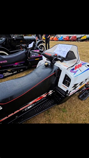 Two beautiful old polaris from a local vintage show #motorsportmadness #viralreels #reels #virlvideo #virlvideos #TopFans | Motorsport Madness